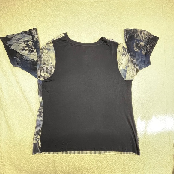 NWT Women’s Cj Banks 3/4 sleeve,  Blue/Black/Gray Floral, 1X Top - Picture 2 of 15